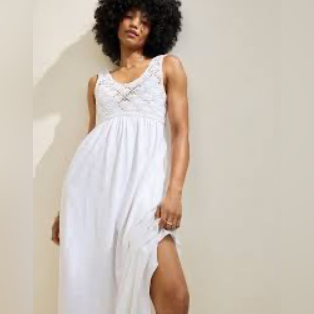 Aerie Cream Lace Chemise